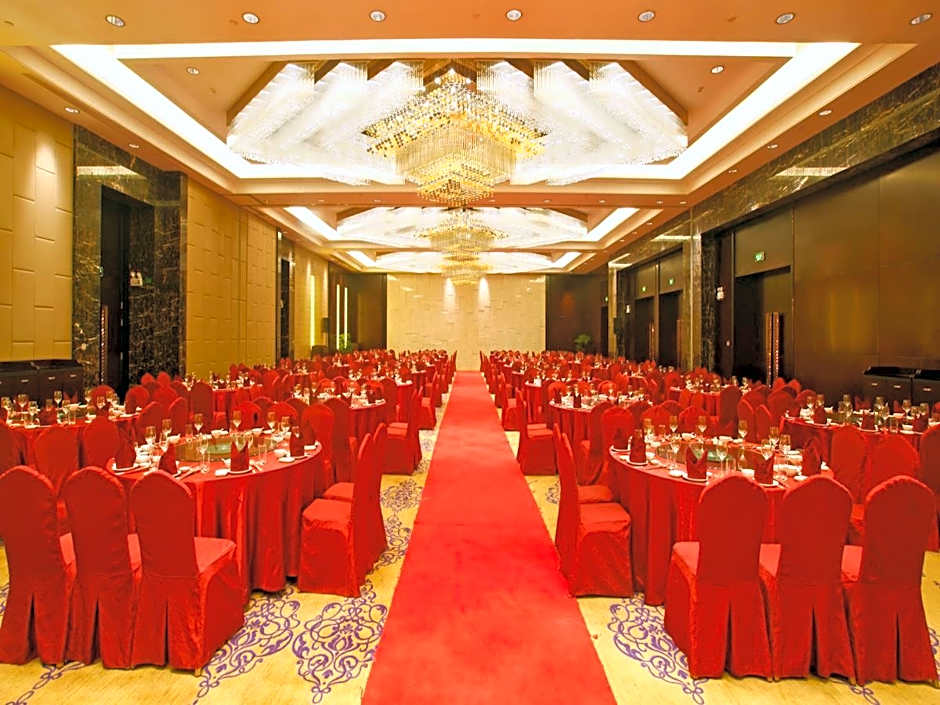 Cenbest Jinling Grand Hotel