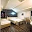Hotel Holiday