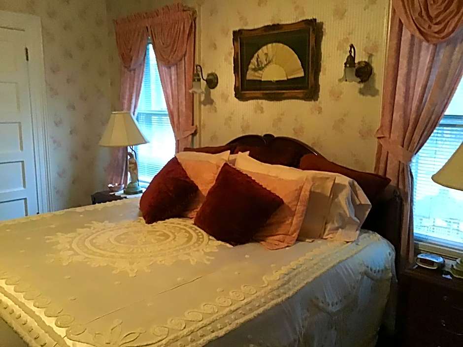 Brookview Manor Inn
