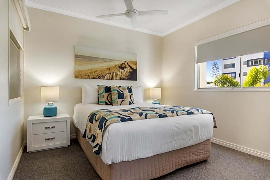 Photo 1 of 10 of 2 Bedroom, Partial Ocean View