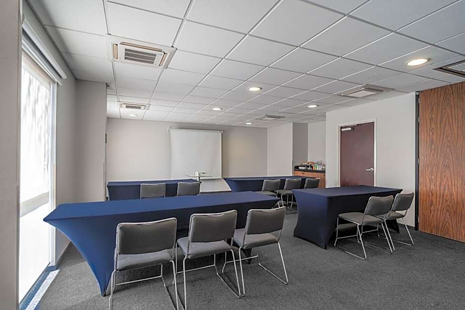 City Express by Marriott Querétaro Juríca