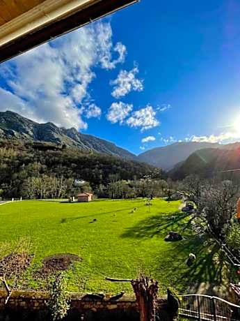 Double Room with Mountain View