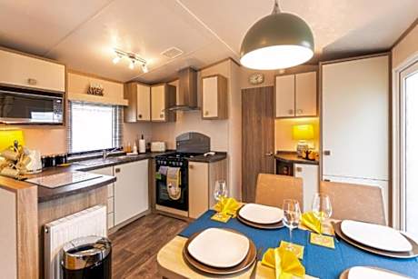 The Major Oak Lodge with Hot Tub