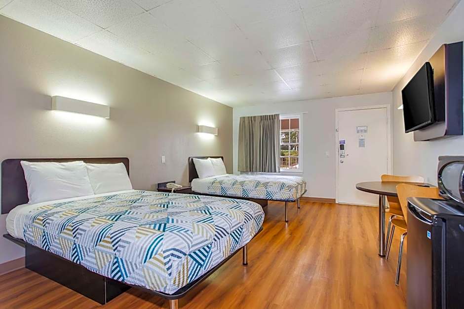 Motel 6-Walterboro, SC