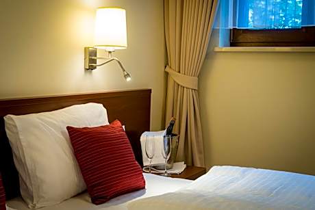 Standard Plus Twin Room