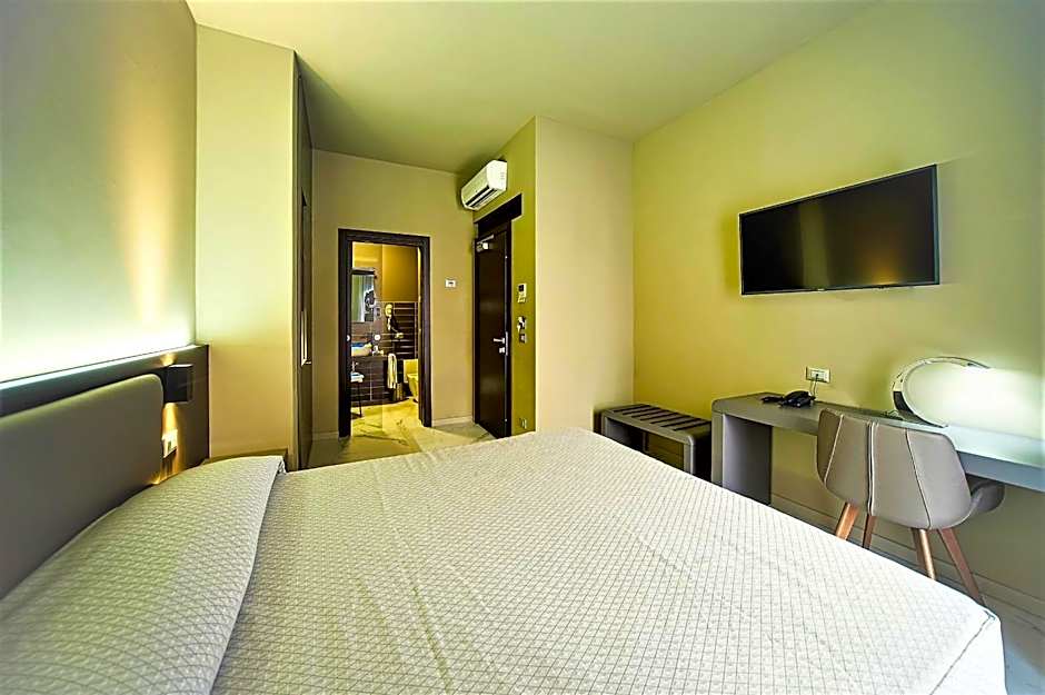 Hotel Aaron