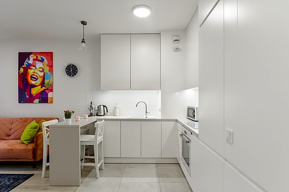 Lumina luxury apartments in Mennica Residence