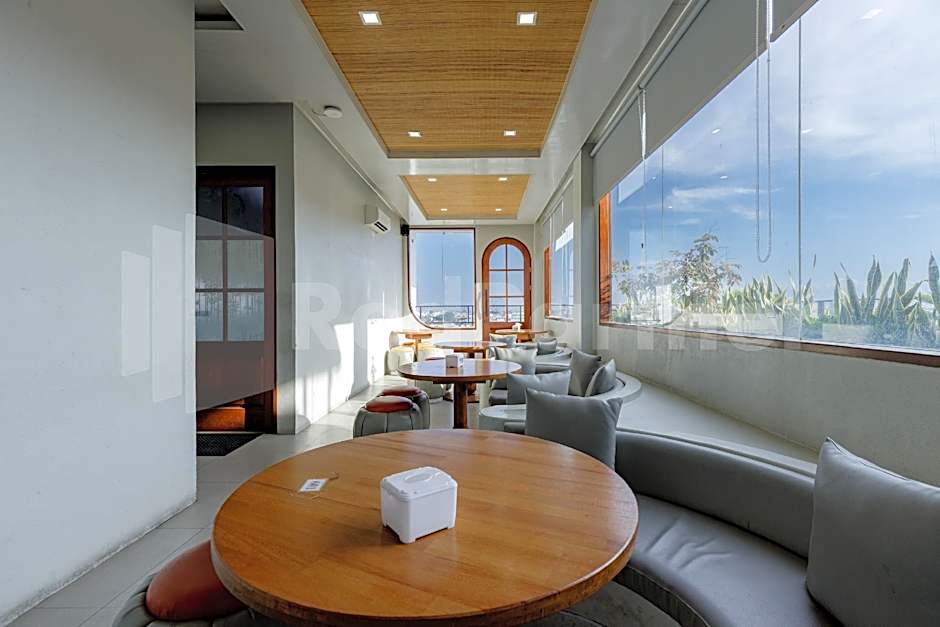 Travel Biz Hotel Medan Mitra RedDoorz