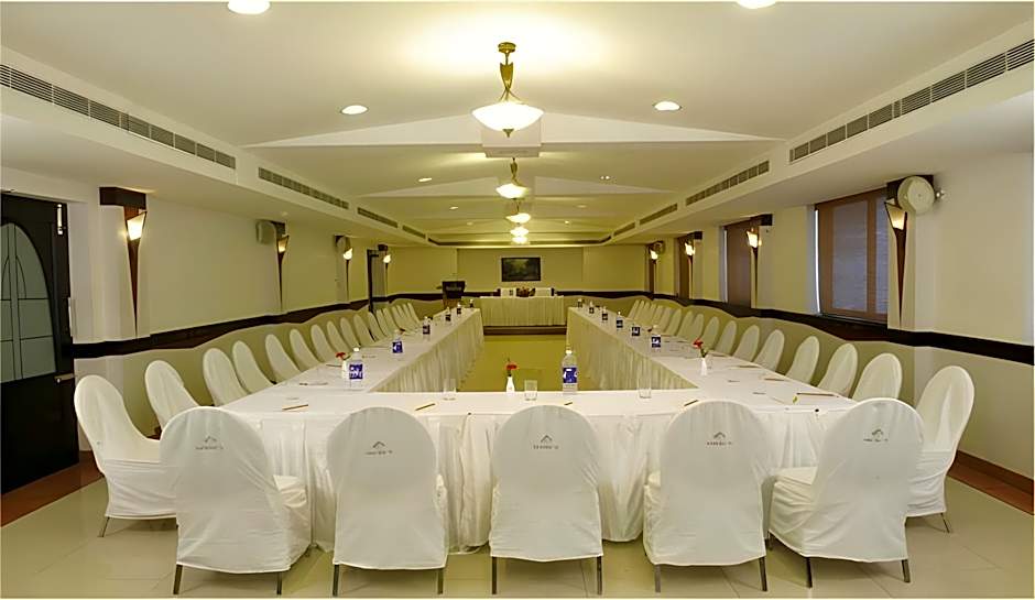 The Mercy Luxury Business Hotel