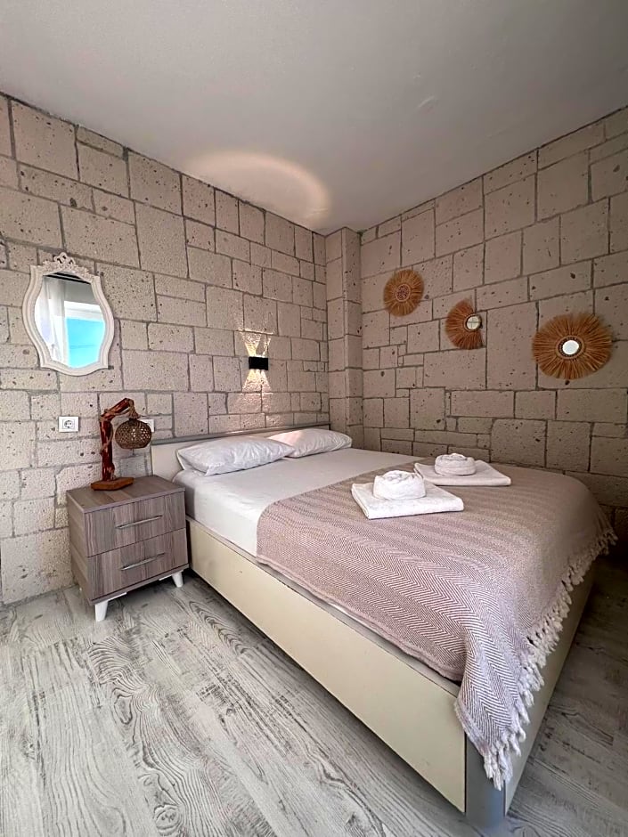 Tepe Hotel