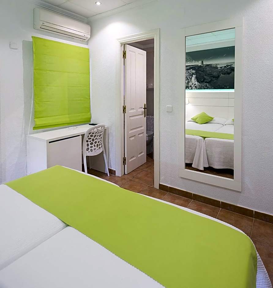 Hostal Adelino