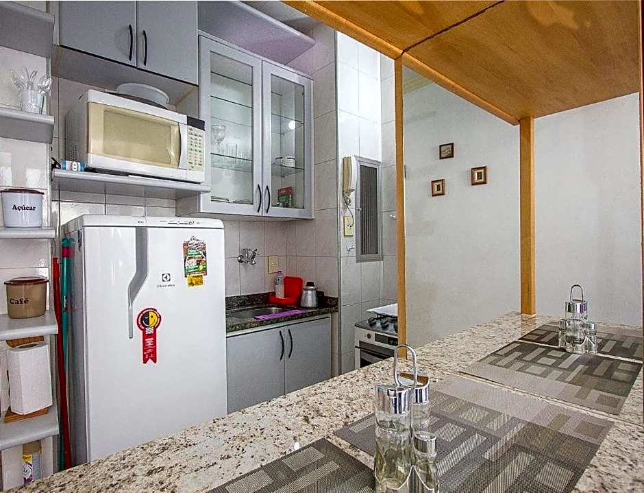 Side Ocean View: Cozy Studio