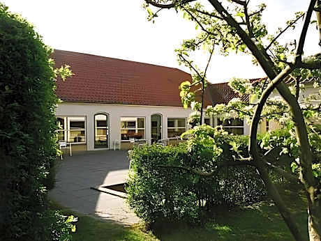 MOVE Eco Health Hotel
