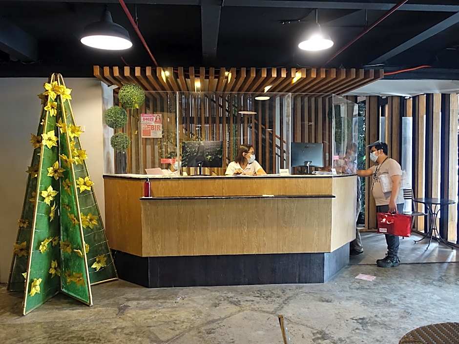 Selah Lofts Hotel