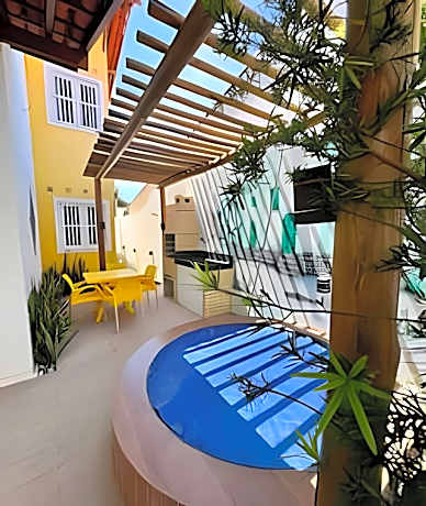 Casa Amarelinha Tamandare 180m da praia.
