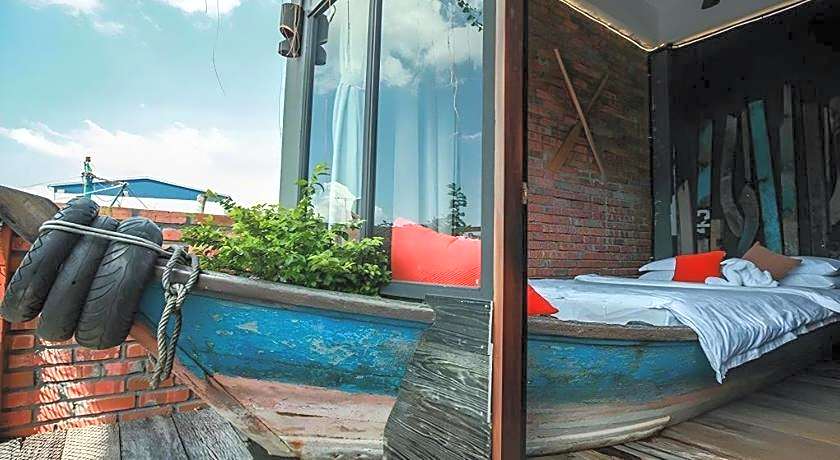 The Happy 8 Retreat @ Kuala Sepetang