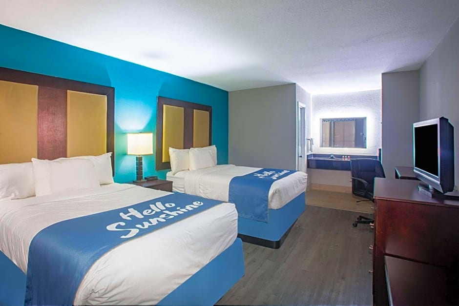 Days Inn by Wyndham Mobile I-65