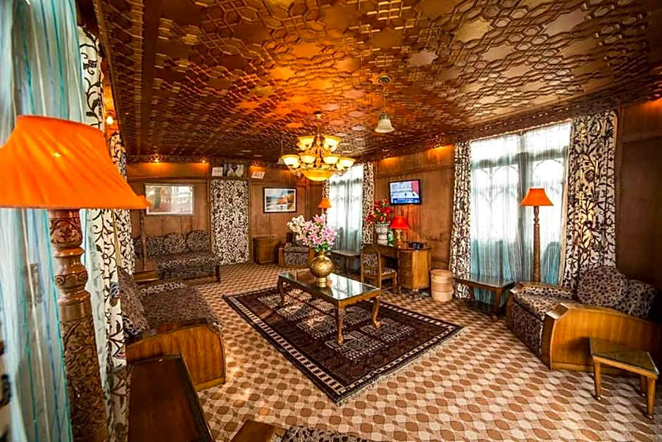 Swan Group of Houseboats, Golden Dal Lake