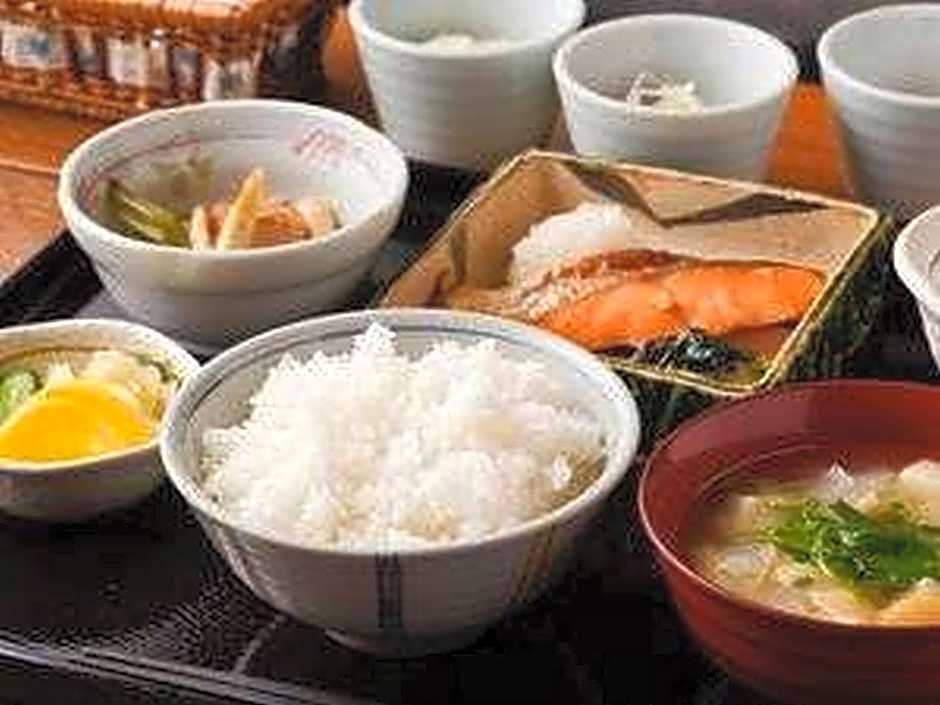 Yuraku Hotel