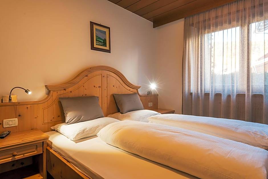 Garni Residence Trocker
