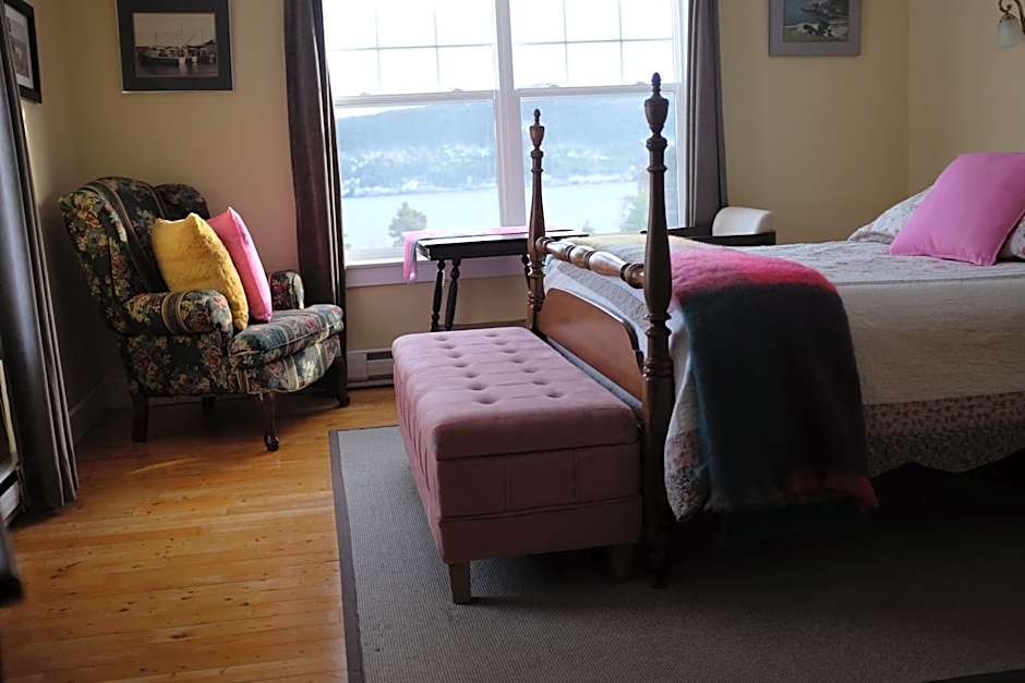 The Bread and Cheese Country Inn