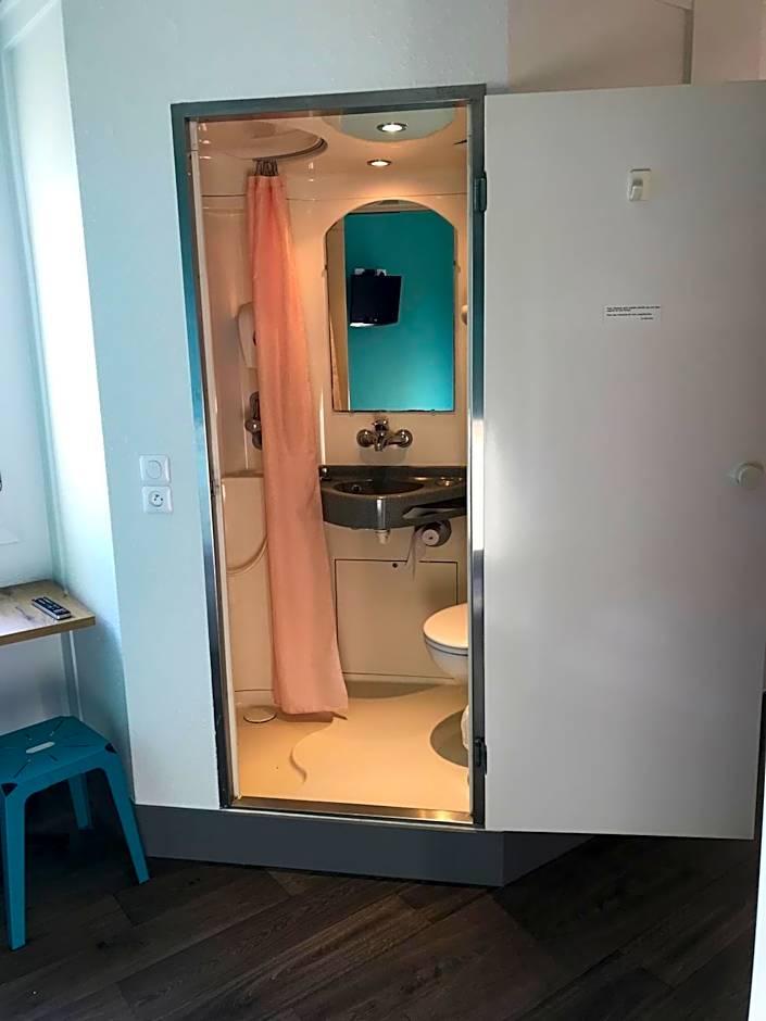 hotelF1 Igny Massy TGV, renovated