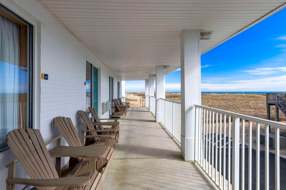 Days Inn by Wyndham Kill Devil Hills Oceanfront - Wilbur