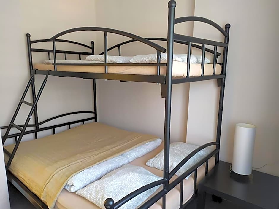 Aparthotel WADOWICE & Hostel GENERY