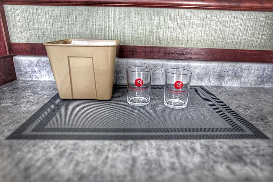 Best Budget Inn & Suites Kamloops