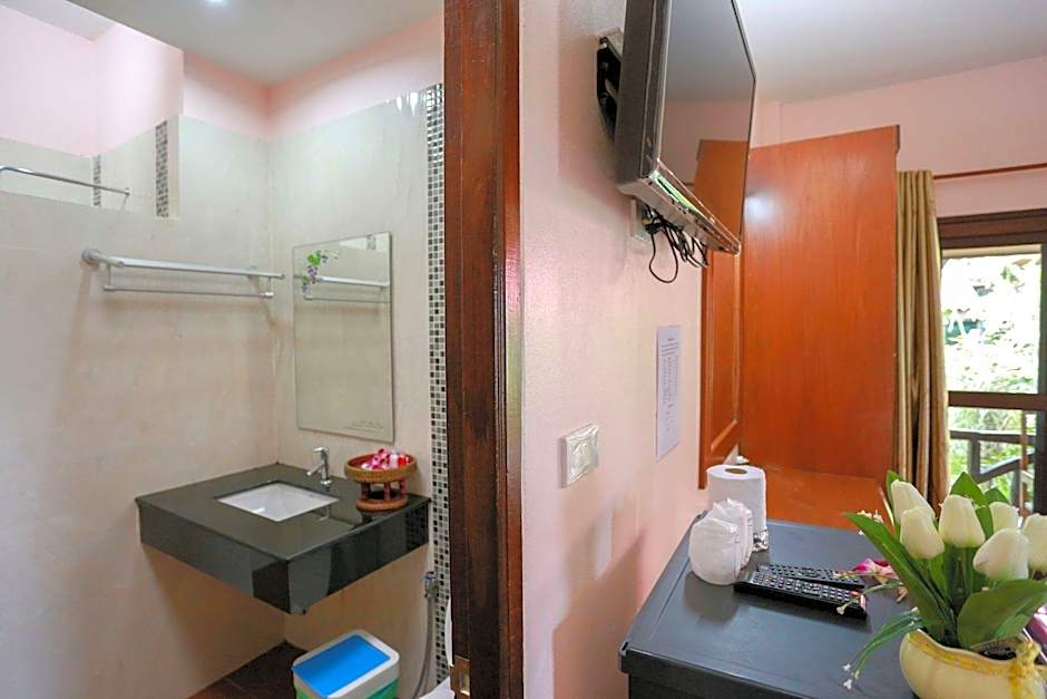 Sang Aroon Bungalow
