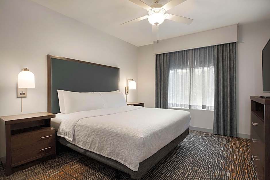 Homewood Suites By Hilton - Charlottesville