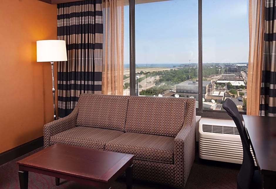 DoubleTree by Hilton Hotel Cleveland Downtown - Lakeside