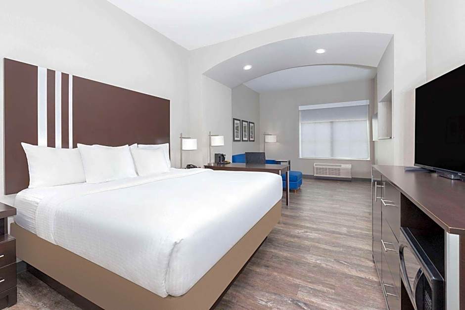 La Quinta Inn & Suites by Wyndham Tyler-University Area