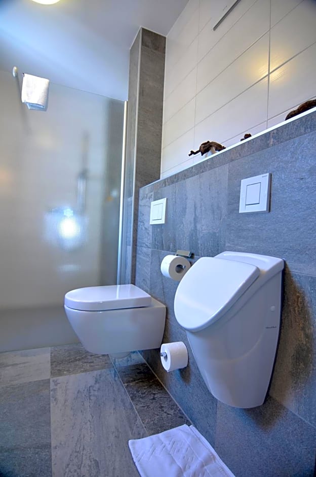 Weinhaus am Schieferfels