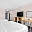 Spark by Hilton Fredericksburg Southpoint