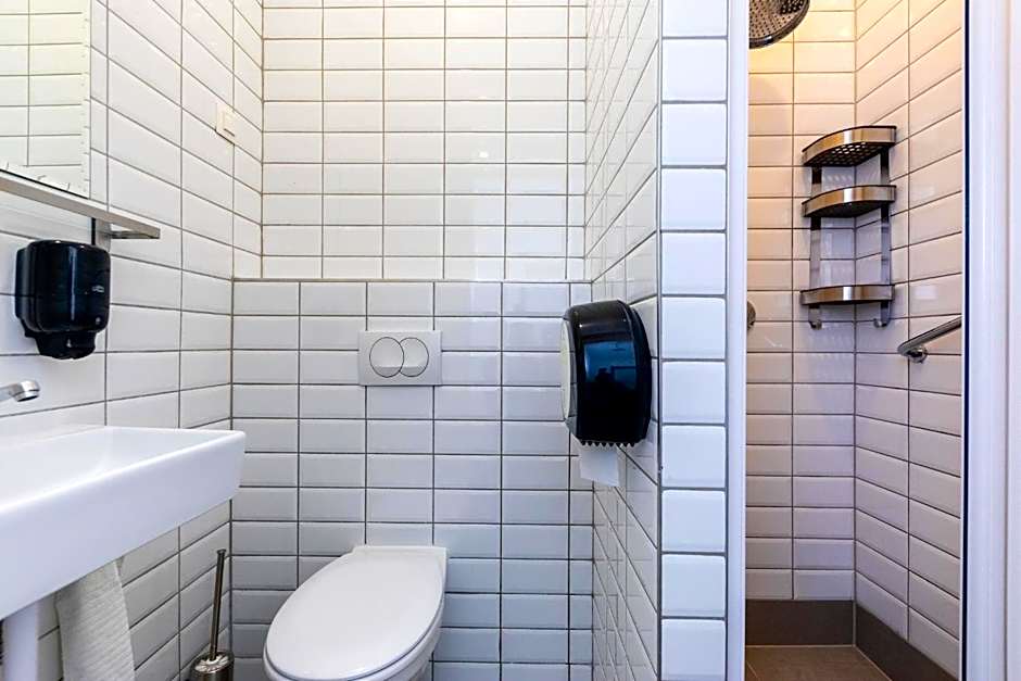 Adagio Hostel Basilica