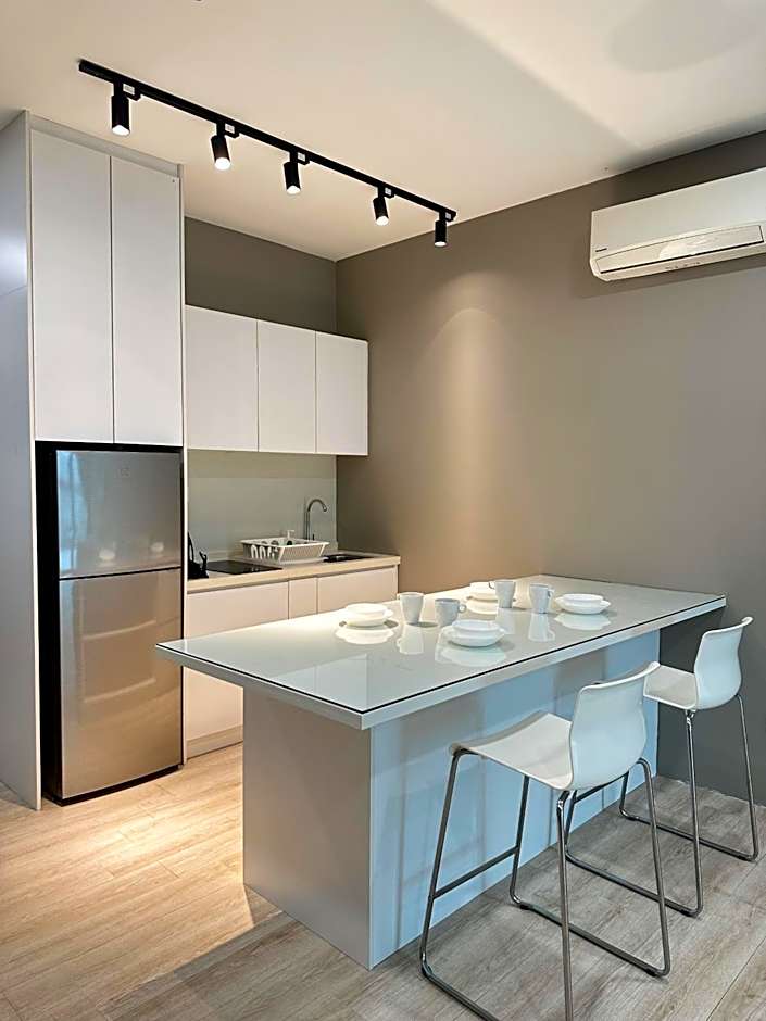Atria Sofo Suites - Petaling Jaya
