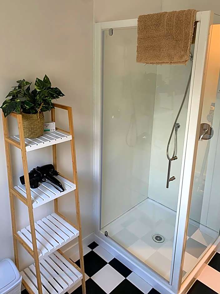 Tahuna Pod Hostel