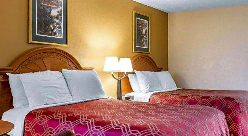Econo Lodge Dalton West