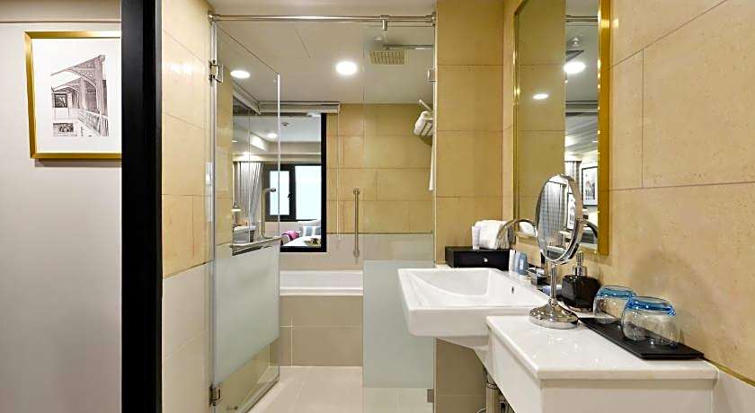 Oakwood Hotel & Residence Bangkok