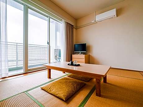 Standard Japanese-Style Room