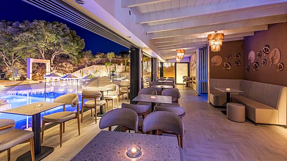 The "L" Suites & Apartments