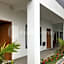 Hotel D88 Mitra RedDoorz near Santera Flower Garden