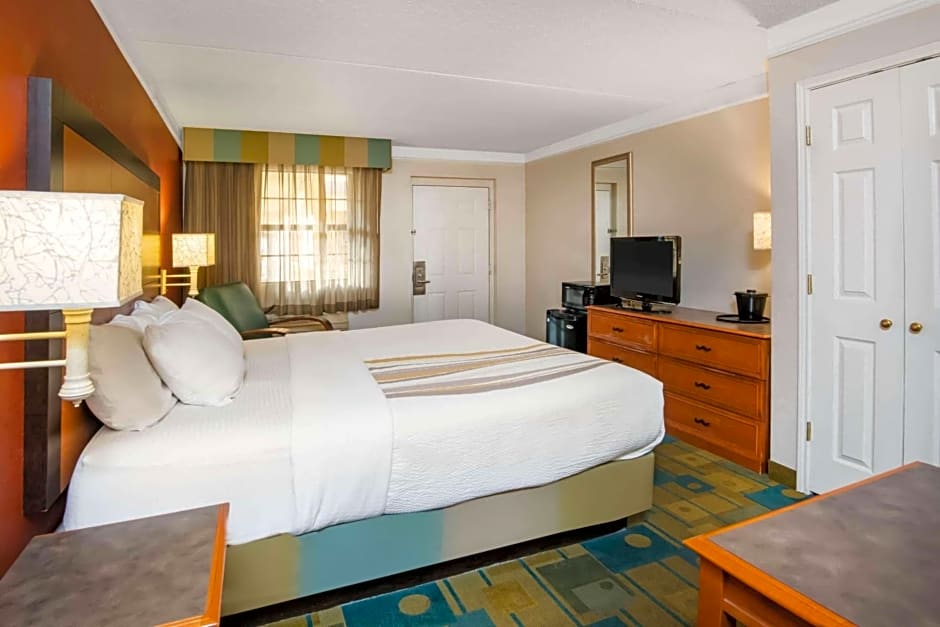 La Quinta Inn by Wyndham Colorado Springs Garden of the Gods