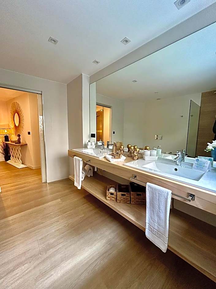 Hotel Emblemático Hi Suites