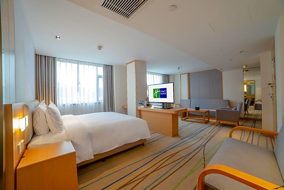 Holiday Inn Express Yaan City Center By IHG