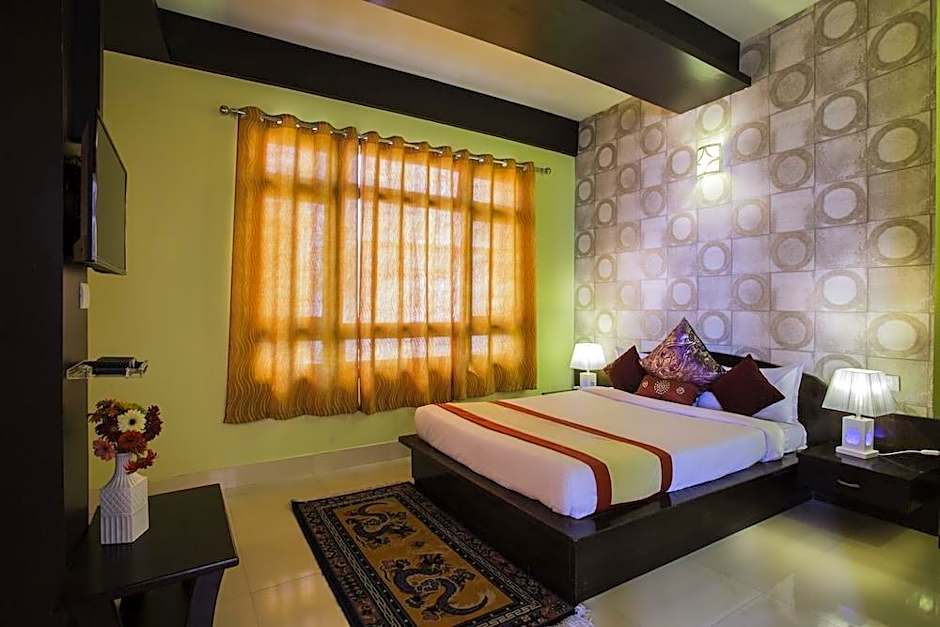 Hotel Golden Star Continental