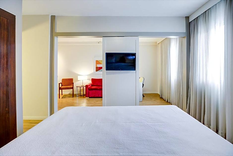 Quality Suites Alphaville