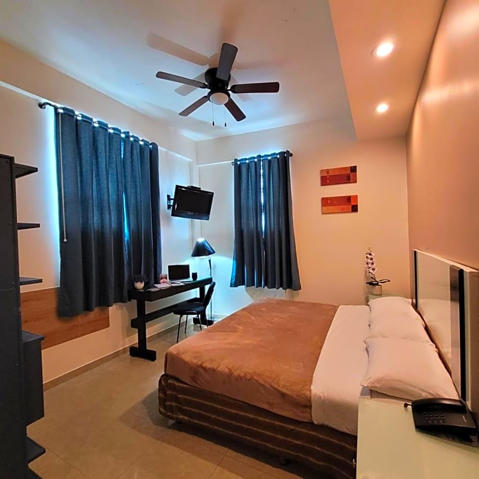 Hotel Cali Blvd.