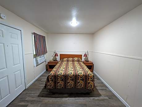 Queen Bed